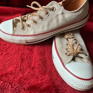 Converse Tan